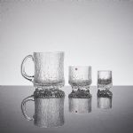 1121 1047 Glas